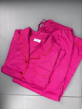 Vintage Cabernet petite large hot pink checked retro satin longsleeve pajama set